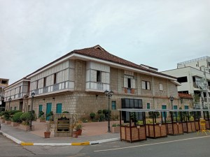 Historic Alberto Mansion in Biñan, Laguna, featuring traditional Filipino architectural elements and surrounded by landscaped gardens.