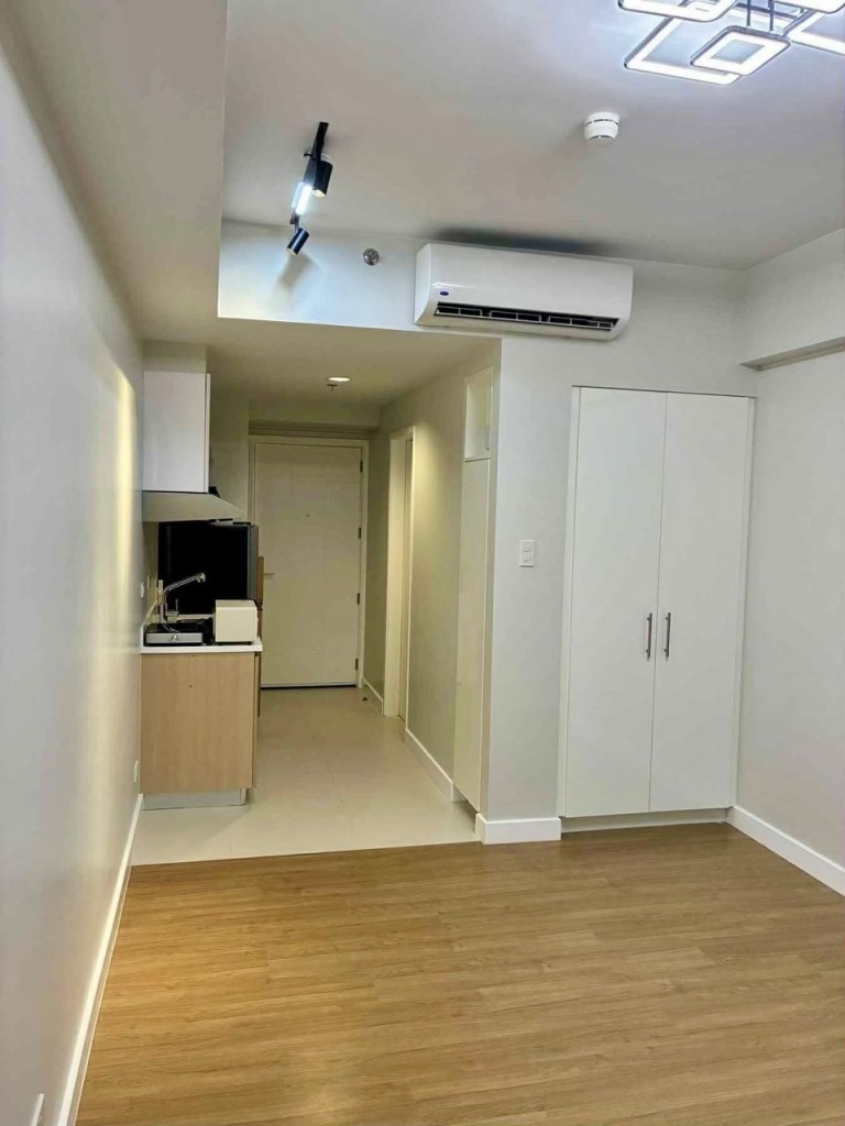 For Lease: Studio Unit at The Arton by Rockwell, Katipunan, Quezon&nbsp;City